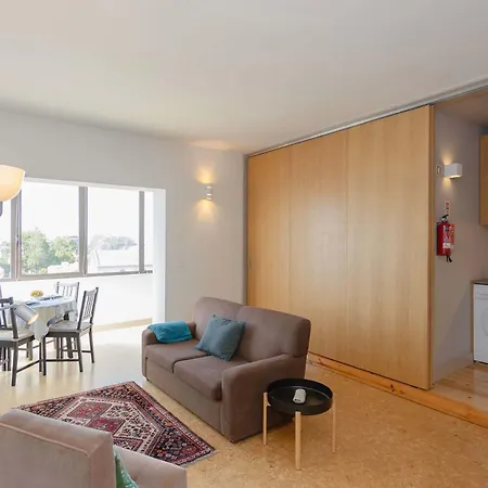 Apartman Liiiving In - Lobo 2